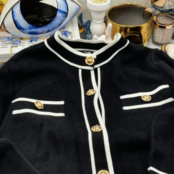 🆕 KARL LAGERFELD 🧿 NWT Classic Cardigan with Logo Embroidery & Buttons, Sz M - Picture 10 of 13